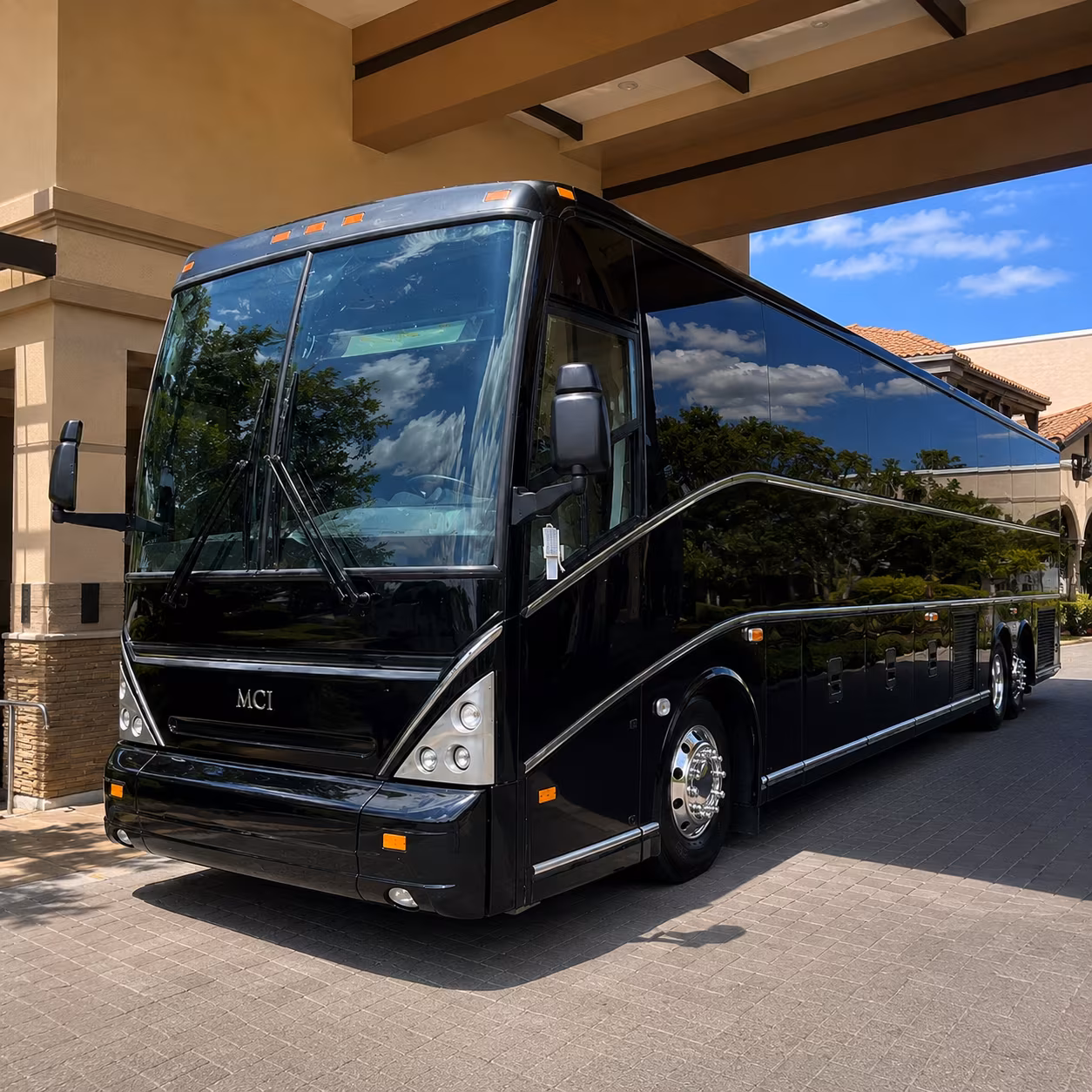 minibuses and charter buses for large ocala prom groups